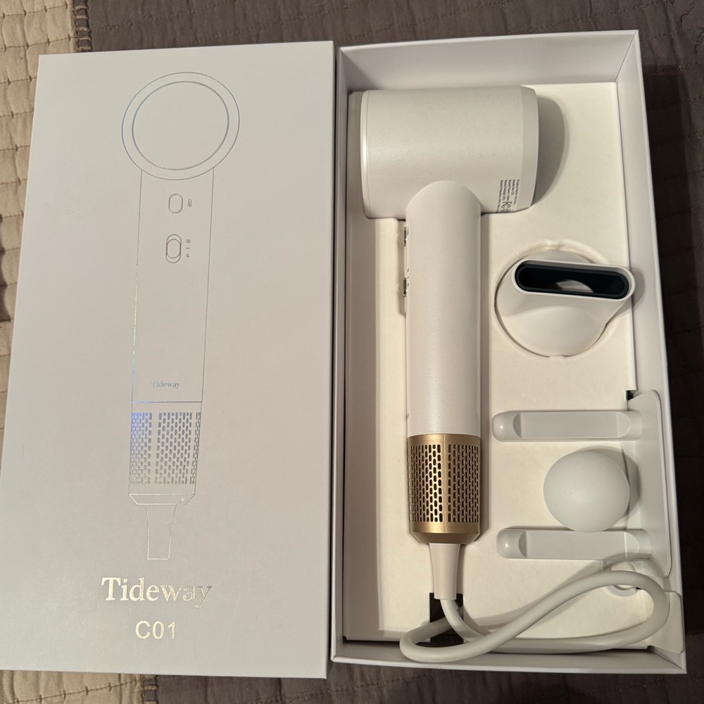 White and Gold Hair Dryer